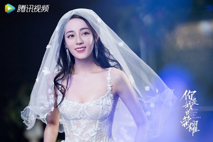 10位女星“国产剧婚纱造型”！《余生请多指教》结局杨紫婚纱好性感，白鹿婚纱造型却被嫌-6