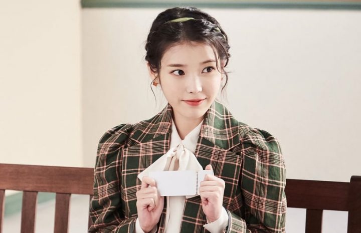 IU、朴宝剑确定主演《您辛苦了》！《山茶花开时》编剧新作，上演济州岛年代爱情故事！-3