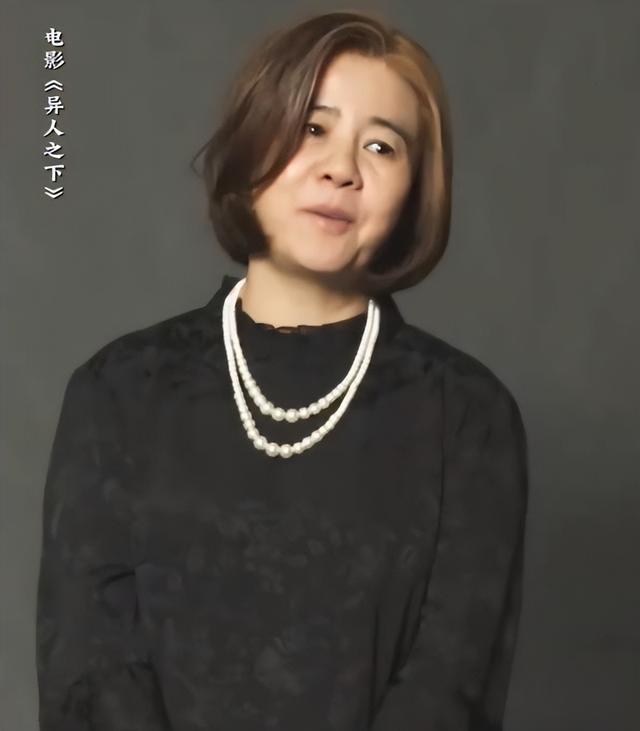 57岁的金龟子大变身，新造型连女儿都认不出！