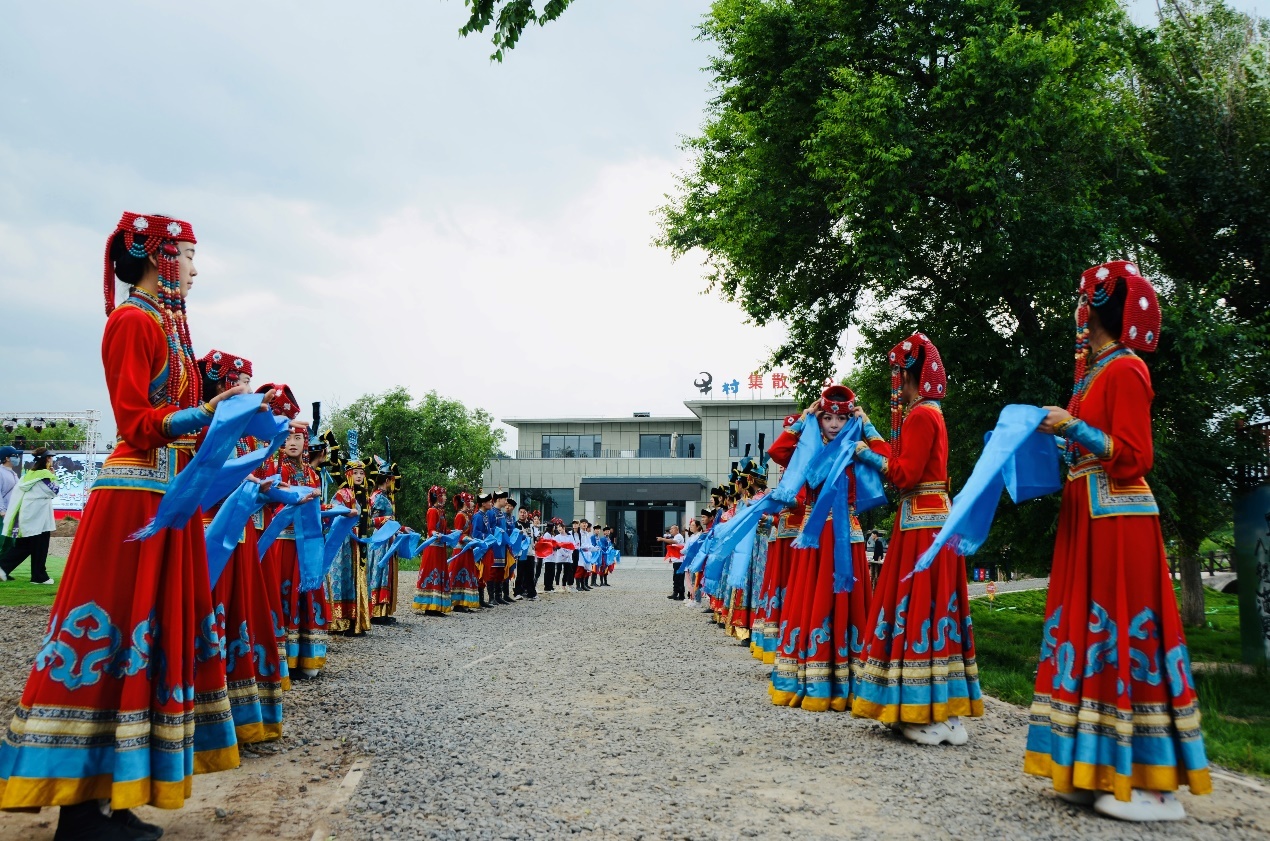 夏日草原狂欢，乌兰察布京西牛村带你嗨翻天，为察右前旗农文旅注入新动力！